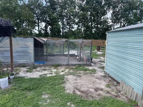 Exterior - 1601 Stephens Rd, Ruskin, FL 33570 photo 6 of 6