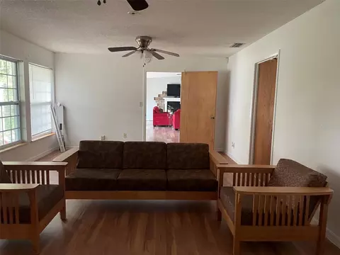 Living - 1601 Stephens Rd, Ruskin, FL 33570 photo 2 of 3