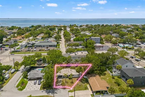 4635 W Bay Villa Ave, Tampa, FL 33611