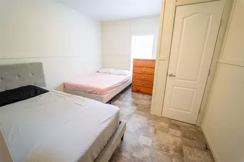Bedroom - 11634 Mcmullen Loop, Riverview, FL 33569 photo 4 of 4