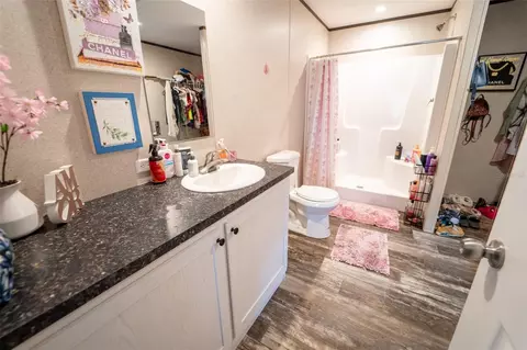Bath - 11634 Mcmullen Loop, Riverview, FL 33569 photo 2 of 6