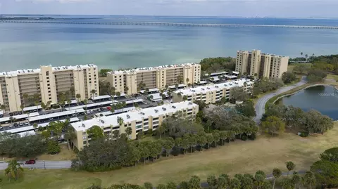2617 Cove Cay Dr #110, Clearwater, FL 33760