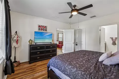 Bedroom - 11008 Leland Groves Dr, Riverview, FL 33579 photo 2 of 4