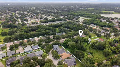 View/Area - 2013 Raven Manor Dr, Dover, FL 33527 photo 4 of 6