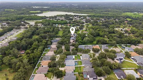 View/Area - 2013 Raven Manor Dr, Dover, FL 33527 photo 5 of 6