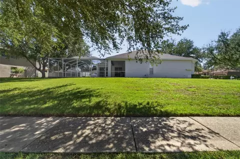 Exterior - 1314 Rowantree Dr, Dover, FL 33527 photo 15 of 21