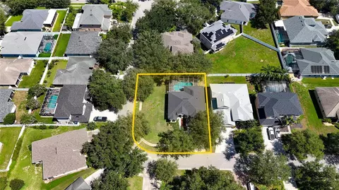 View/Area - 1314 Rowantree Dr, Dover, FL 33527 photo 3 of 11