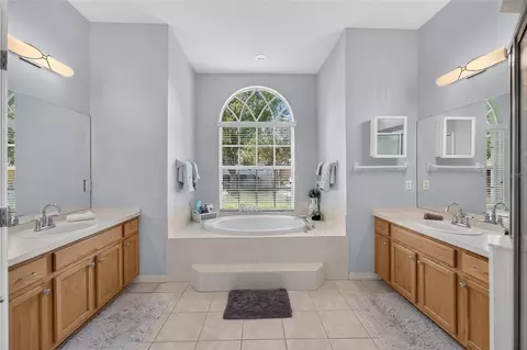 Bath - 1314 Rowantree Dr, Dover, FL 33527 photo 1 of 9