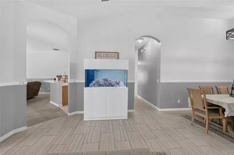Entry Way - 1314 Rowantree Dr, Dover, FL 33527 photo 2 of 4
