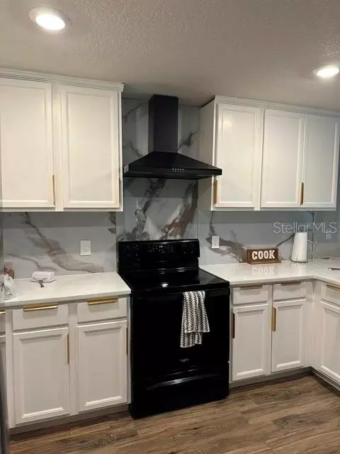 6900 Crested Orchid Dr, Brooksville, FL 34602