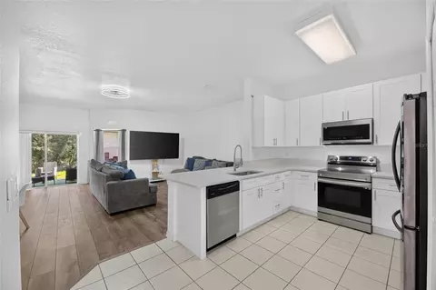 Kitchen - 9212 River Rock Ln, Riverview, FL 33578 photo 1 of 3