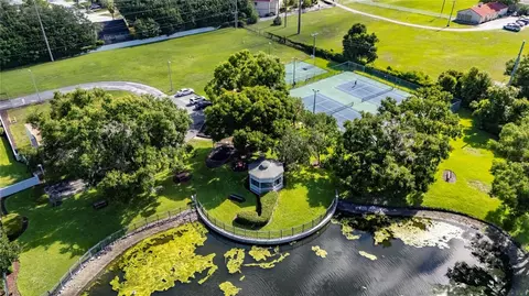 View/Area - 12419 Riverglen Dr, Riverview, FL 33569 photo 1 of 7