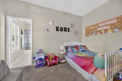 Bedroom - 12419 Riverglen Dr, Riverview, FL 33569 photo 2 of 13