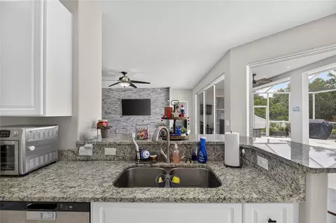 Kitchen - 12419 Riverglen Dr, Riverview, FL 33569 photo 7 of 7