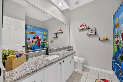 Bath - 12419 Riverglen Dr, Riverview, FL 33569 photo 2 of 7