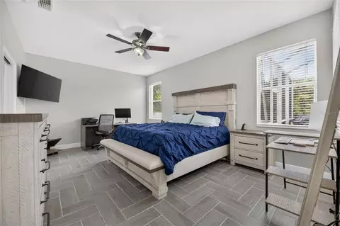 Bedroom - 12419 Riverglen Dr, Riverview, FL 33569 photo 10 of 13