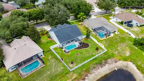 View/Area - 12419 Riverglen Dr, Riverview, FL 33569 photo 2 of 7