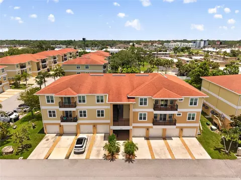 6420 Banyan Blvd #201, New Port Richey, FL 34652