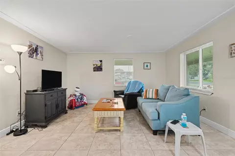 Living - 10598 106th Ave, Largo, FL 33773 photo 2 of 3