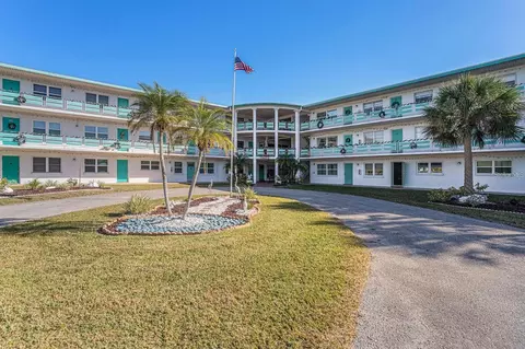 1900 59th Ave N #210, Saint Petersburg, FL 33714