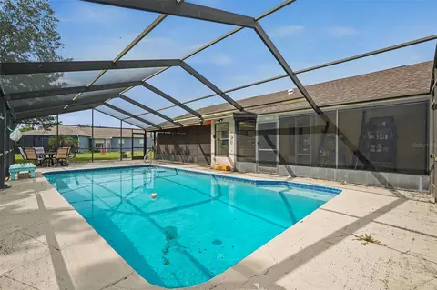 Exterior - 4498 Gondolier Rd, Spring Hill, FL 34609 photo 5 of 8