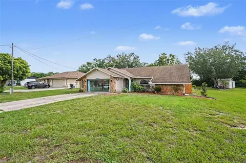 Exterior - 4498 Gondolier Rd, Spring Hill, FL 34609 photo 7 of 8