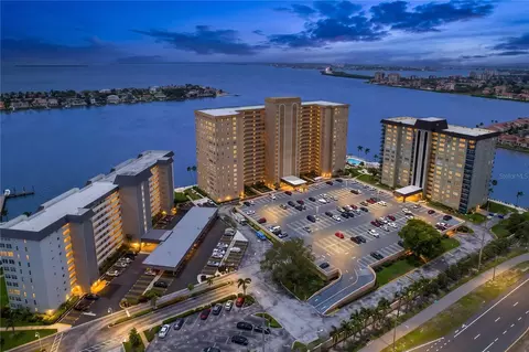 5200 Brittany Dr S #1502, Saint Petersburg, FL 33715