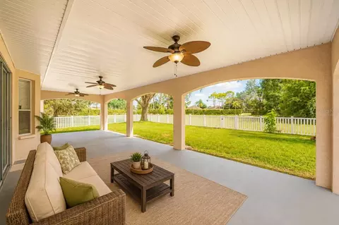 Exterior - 4716 Mapletree Loop, Wesley Chapel, FL 33543 photo 4 of 6