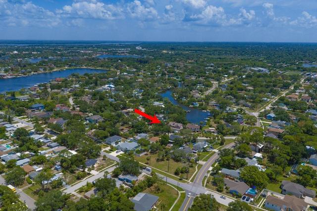912 Seminole Blvd, Tarpon Springs, FL 34689