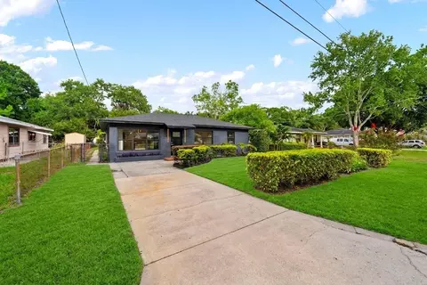 605 N Woodlynne Ave, Tampa, FL 33609