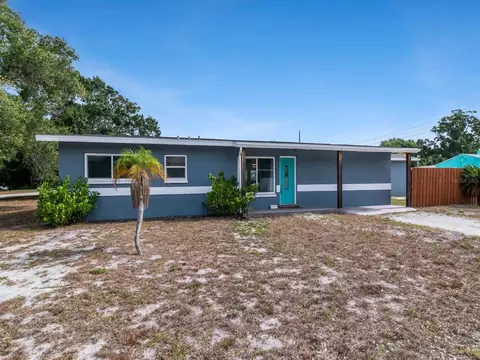 5939 9th Ave S, Gulfport, FL 33707