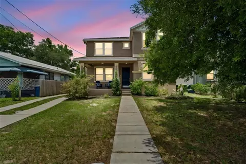 1216 E Giddens Ave, Tampa, FL 33603