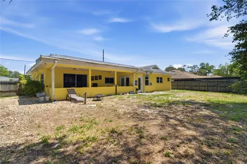 Exterior - 1495 Bishop Rd, Spring Hill, FL 34608 photo 7 of 9