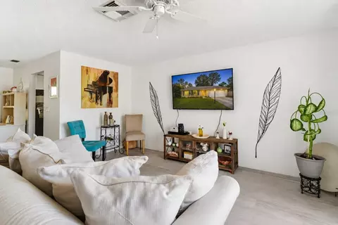 Living - 1495 Bishop Rd, Spring Hill, FL 34608 photo 2 of 3