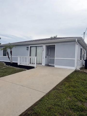 11748 Oceanspray Blvd, Englewood, FL 34224