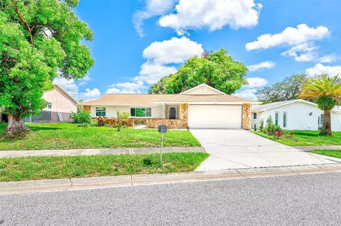 8741 Honeycomb Dr, Port Richey, FL 34668