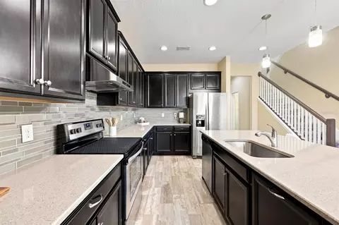 Kitchen - 10708 Planer Picket Dr, Riverview, FL 33569 photo 3 of 5