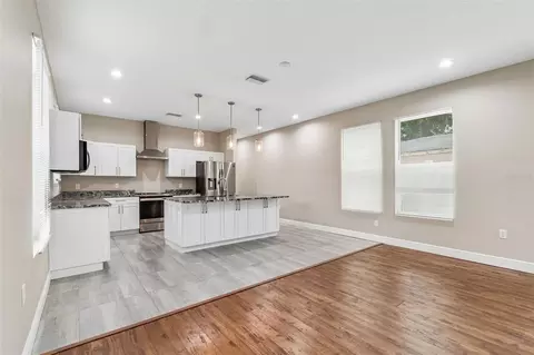 Living - 8528 Patsy St, Tampa, FL 33615 photo 2 of 8