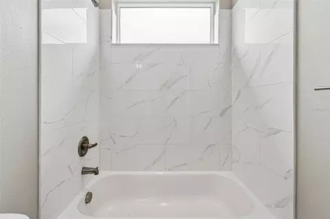 Bath - 8528 Patsy St, Tampa, FL 33615 photo 9 of 9