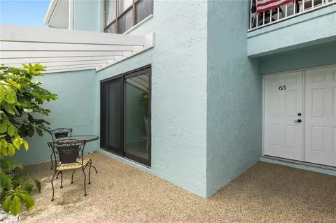 1 Windrush Blvd #63, Indian Rocks Beach, FL 33785