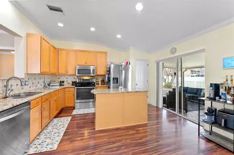 Kitchen - 13508 Red Ear Ct, Riverview, FL 33569 photo 2 of 4