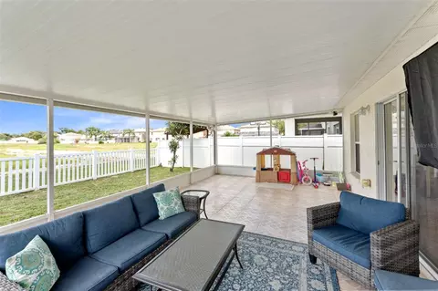 Exterior - 13508 Red Ear Ct, Riverview, FL 33569 photo 7 of 10
