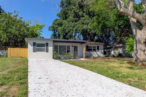10932 Village Green Ave, Seminole, FL 33772