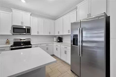 Kitchen - 12569 Lily Quartz Loop, Parrish, FL 34219 photo 5 of 5