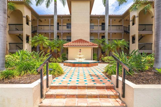 2400 Feather Sound Dr #914, Clearwater, FL 33762