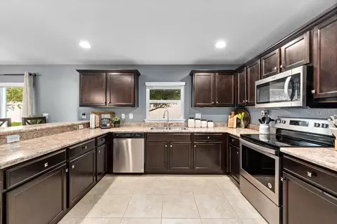 Kitchen - 10427 Rivercrest Dr, Riverview, FL 33578 photo 1 of 4