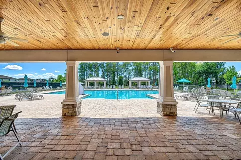 Exterior - 1621 Leaf Flower Ln, Lutz, FL 33558 photo 18 of 20
