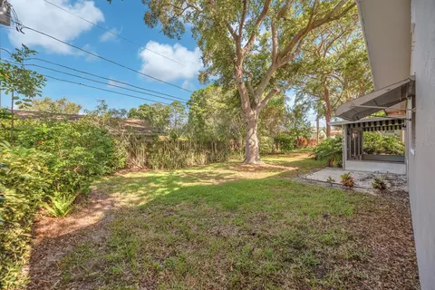 Exterior - 11081 143rd St, Largo, FL 33774 photo 7 of 9