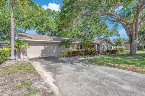 Exterior - 11081 143rd St, Largo, FL 33774 photo 8 of 9