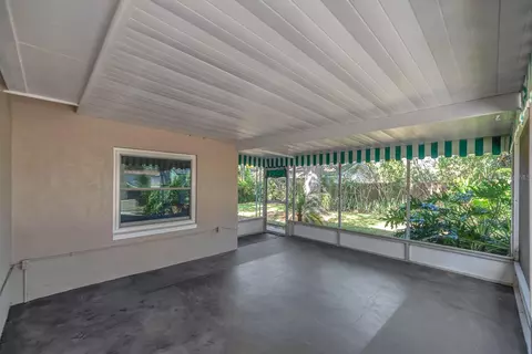 Exterior - 11081 143rd St, Largo, FL 33774 photo 2 of 9